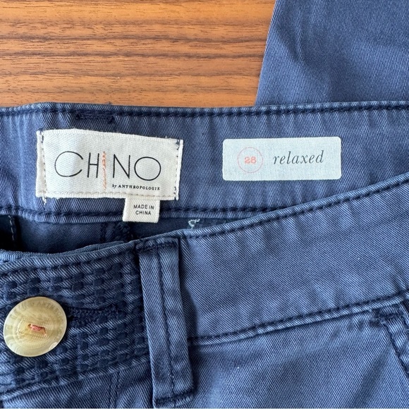 NWT Anthropologie Navy Relaxed Fit Chino Size 28 (US 6) - Picture 2 of 5